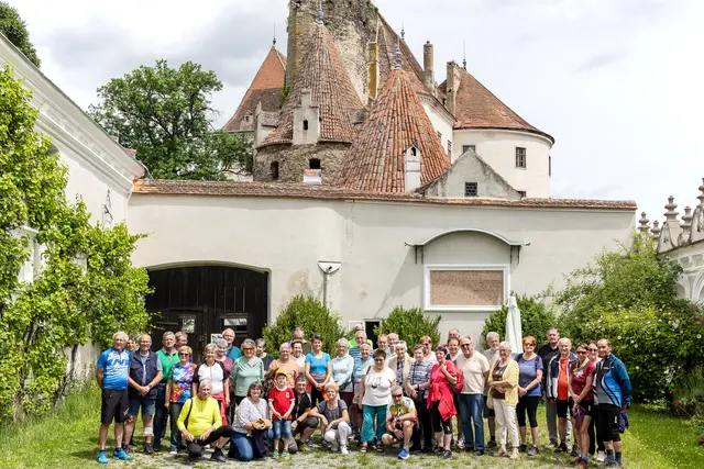 Die Gruppe in der Burg Raabs | Foto: PV Groß Siegharts