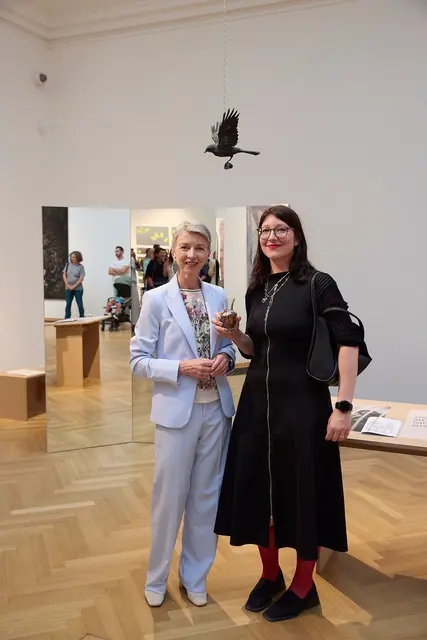 LHStv.in Gaby Schaunig mit Preisträgerin Verena Walzl | Foto: GALERIE3/Johannes Puch