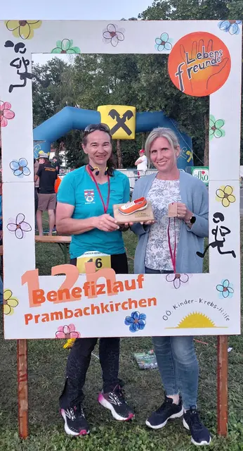 Sieg auf allen Ebenen für Barbara Schatzl und Doris Raaber beim 12/6 Stundenlauf in Prambachkirchen | Foto: Barbara Schatzl