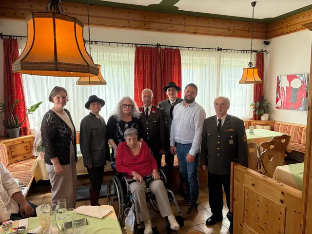 Feierstunde mit Jubilarin Christine Nothnagel im Gasthaus Seelhofer. | Foto: Gemeinde Prigglitz