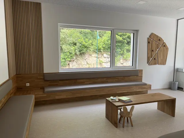 Ab 6. Juli empfängt Allgemeinmediziner Daniel Platzer seine Patientinnen und Patienten in der neuen, modern ausgestatteten Ordination in Neudorf an der Mur.
