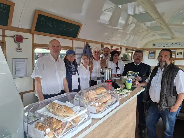 Im Mittelpunkt stand diesmal der Heurigenwaggon, der erstmals vom Kameradschaftsbund Drosendorf bewirtschaftet wurde. | Foto: Kameradschaftsbund Drosendorf