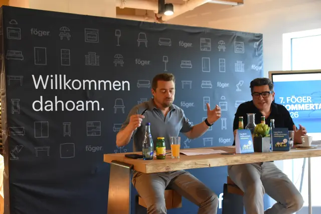 Beim 7. Föger Sommertalk sprachen Stefan Föger und Hannes Haffner über wirtschaftliche Herausforderungen, strategische Entscheidungen und die Entwicklung des Familienunternehmens in bewegten Zeiten.