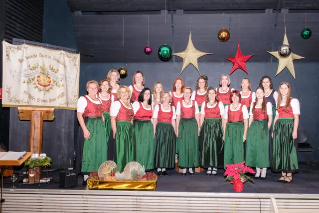 Alle Mitglieder beim Adventkonzert 2025 | Foto: Privat