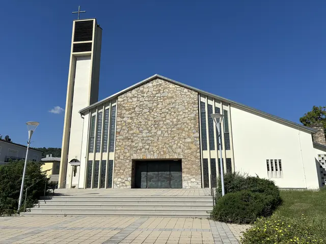 Die Pfarrkirche in Wiesen (Kirche zum Heiligen Geist) ist denkmalgeschützt. Fertiggestellt wurde sie im Jahr 1962.  | Foto: MeinBezirk/Barbara Babonitsch-Diewald