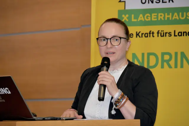 Oberrevisorin MMag. Elena Prilassnig präsentierte das Jahr 2025 in Zahlen. | Foto: MeinBezirk/Helmut Riedl