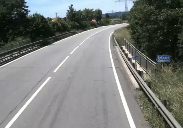 Der Buchenwaldweg, ein Abschnitt der B148 im Gemeindegebiet Braunau, ist ab Montag, 22. Juni 2026, für eine Woche gesperrt. | Foto: Land OÖ