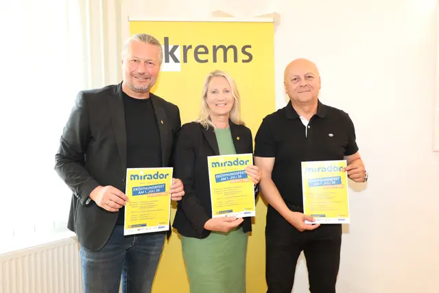 Bürgermeister Peter Molnar, Präsidialamtsleiterin Rosemarie Bachinger sowie Projektleiter und Geschäftsführer Roland Dewisch laden zum großen Eröffnungsfest für das neue Kremser Bad Mirador am 1. Juli | Foto: Stadt Krems