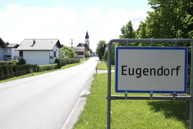 Die ziemlich genau 29 km² große Gemeinde Eugendorf befindet sich auf 560 m Seehöhe im leicht hügeligen Salzburger Alpenvorland.  | Foto: Wolfgang Schweighofer