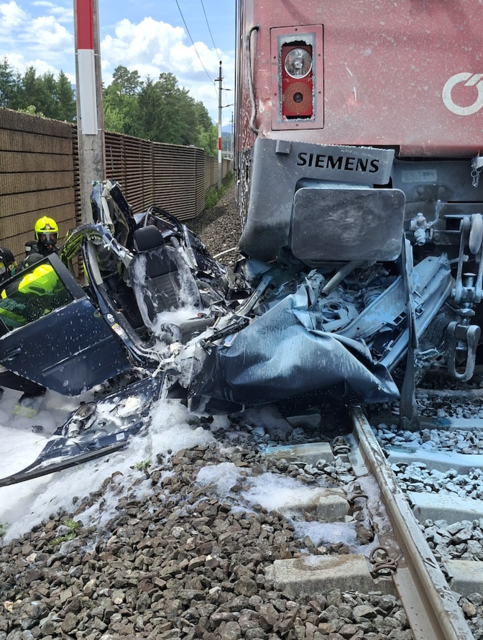 Bilder zum Zugunfall. | Foto: ÖBB/Brueggler-Belohuby