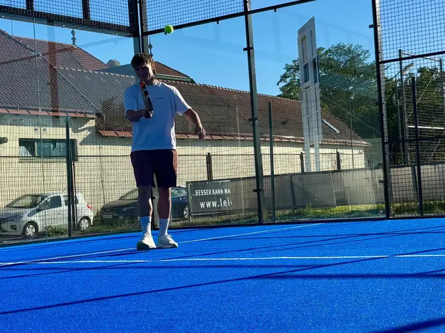 Den ganzen Tag über kannst du beim Open Play kostenlos Padel ausprobieren, erste Ballwechsel spielen und den neuen Trendsport hautnah erleben. | Foto: Markus Kahrer
