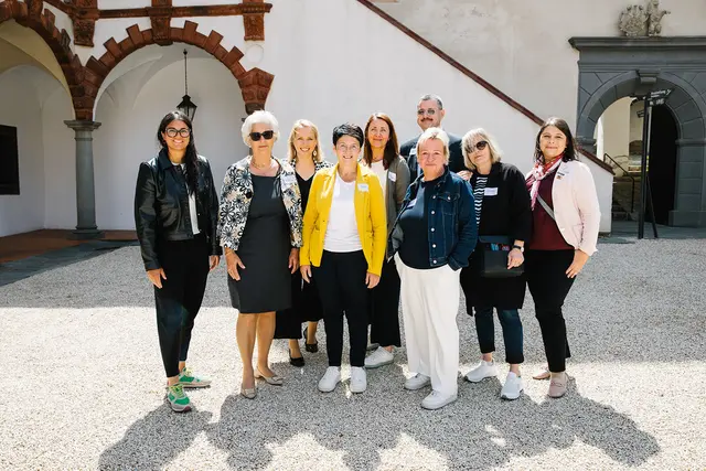Kultur und Bildung mit vereinten Kräften: Julia Ramsmeier, Geschäftsführende Gemeinderätin Ingrid Haiden aus Wöllersdorf-Steinabrückl, Vizebürgermeisterin Theresa Edtstadler-Kulhanek aus Kaltenleutgeben, Vizebürgermeisterin Christa Dorner aus Aschbach-Markt, Sandra Paweronschitz von der Kultur.Region.Niederösterreich, Geschäftsführender Gemeinderat Robert Toder aus St. Egyden am Steinfeld, Stadträtin Birgit Seiler aus St. Valentin, Gemeinderätin Christine Kladnik aus Scheibbs und Stefanie Halbwachs vom BhW Niederösterreich. | Foto: Markus Morawetz