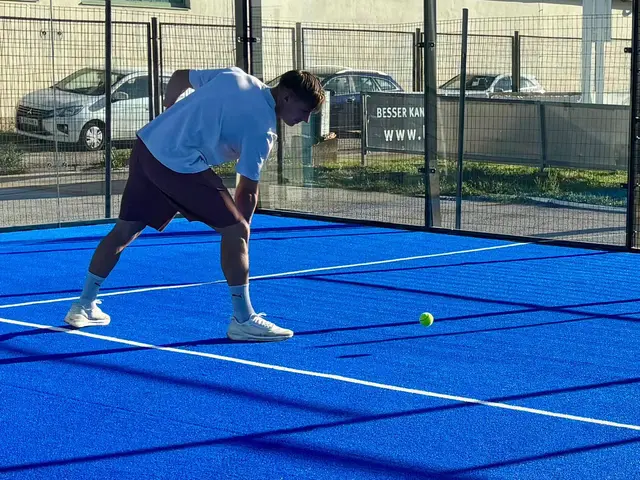 Den ganzen Tag über kannst du beim Open Play kostenlos Padel ausprobieren, erste Ballwechsel spielen und den neuen Trendsport hautnah erleben. | Foto: Markus Kahrer