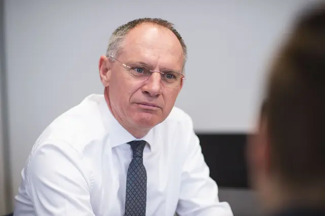 Innenminister Gerhard Karner setze sich darüber hinaus auf EU-Ebene für Änderungen beim Schutzstatus von Vertriebenen aus der Ukraine ein. | Foto: Daniela Matejschek