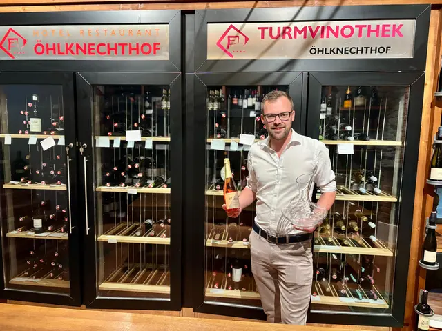 Ein zentraler Bestandteil des neuen Angebots wird auch die Vinothek im Öhlknechthof mit einer Auswahl von 160 Weinen. | Foto: Markus Kahrer