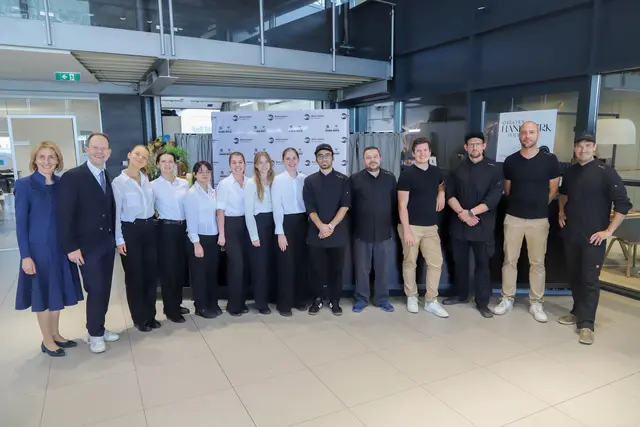 Das Team vom Genusshandwerk verwöhnte die zahlreichen Gäste kulinarisch | Foto: Iris Bloder