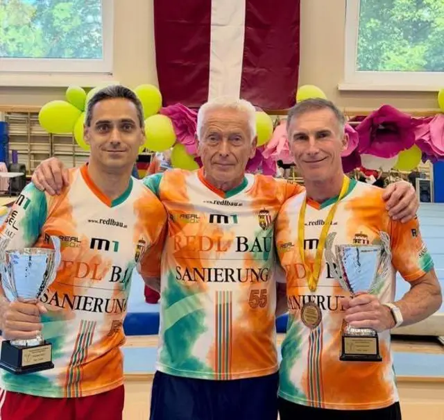 v.li: Marco Mayr, Trainer Edi Mayr, Günther Wiesmeier  | Foto: Mayr