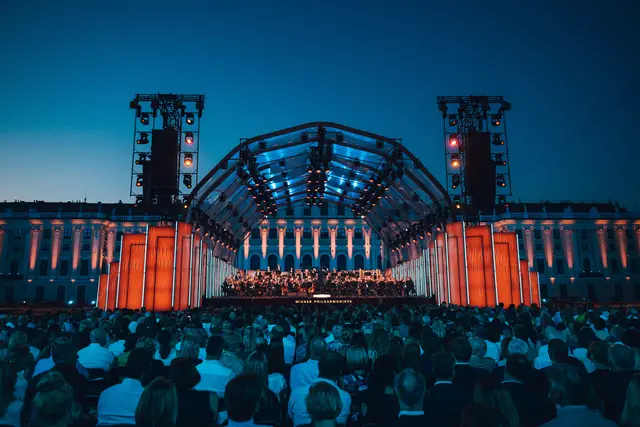 Seit der Premiere im Jahr 2004 fand das Klassik-Open-Air der Wiener Philharmoniker im Schlosspark Schönbrunn bis einschließlich Juni 2026 bereits 23 Mal statt. | Foto: Wiener Philharmoniker / Niklas Schnaubelt