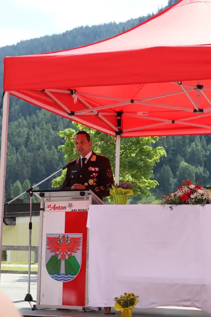 Landes Feuerwehrinspektor René Staudacher: „Ein Fahrzeug allein ist zu wenig – es braucht Pflege und eine gute Kameradschaft.“ | Foto: Elisabeth Zangerl
