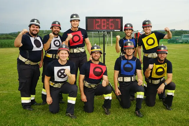 Die Feuerwehr Hirzenriegl aus der Steiermark entschied die Gästewertung für sich.  | Foto: Elisabeth Kloiber/MeinBezirk
