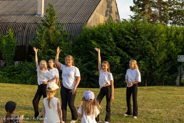 Tanzeinlagen der Fortgeschrittenen vom LTV. | Foto: cine-motion.at / R. Ivanek
