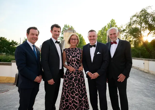 Landeshauptfrau Johanna Mikl-Leitner bei der „Sommernacht der Marchfelder“ auf Schloss Hof.
  | Foto: NLK Pfeiffer