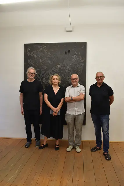 Eröffnung Norbert Pümpel: Günther Gross, Eröffnungs-Rednerin Silvie Aigner, Maler Norbert Pümpel und Galerieleiter Franz Part (v.l.) | Foto: Galerien Thayaland