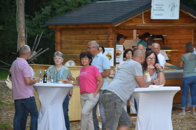  Kultur im Woid wurde mit Christoph &amp; Lollo in den Pabneukirchner Holzwelten eröffnet.  | Foto: Zinterhof