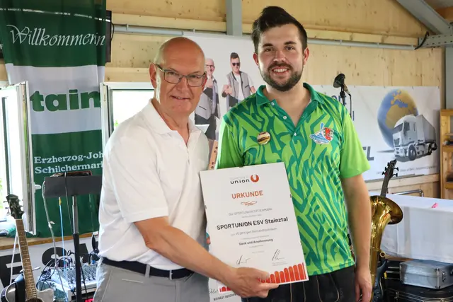 Jubiläumsurkunde der Union Steiermark für den ESV | Foto: Gerhard Langmann