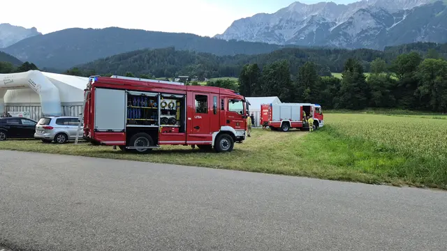 Ein 25-jähriger Mann kam bei einem schweren Unfall nahe dem Badesee Weißlahn in Terfens ums Leben. | Foto: ZOOM.TIROL