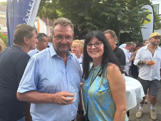 Bürgermeister a. D. Karl Schlögl mit seiner Frau Gabi. | Foto: Bernd Dorner