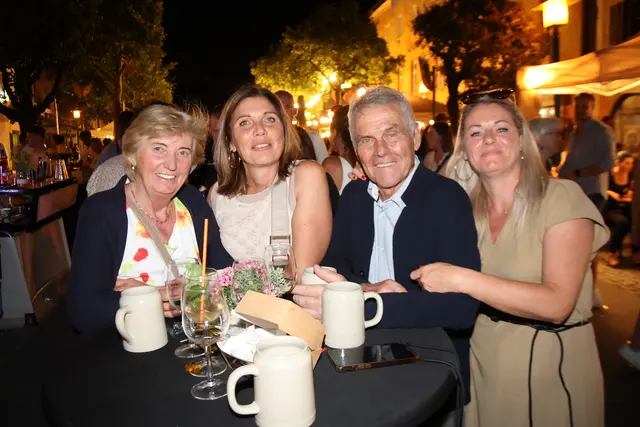 Angelika Krenn (r.) mit ihren Eltern und Schwester Andrea.