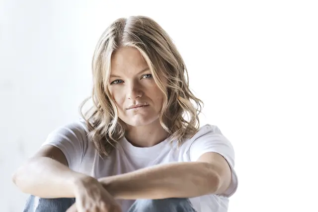 Amadeus-Preisträgerin Caro Fux eröffnet mit Hits wie „Aff im Kopf“ die Sommerbühne Zwettl am 15. Juli. | Foto:  Nicole Seiser