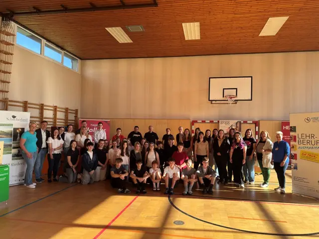 Die Schülerinnen und Schüler bei den Lehrlingswelten in Bad Schwanberg.