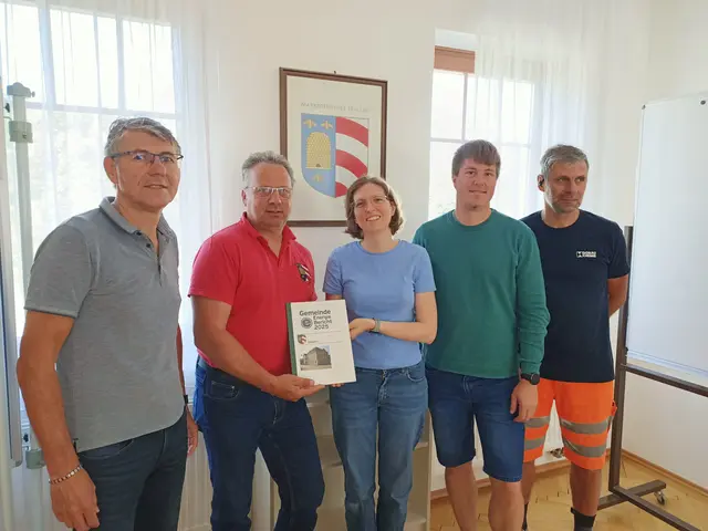 Präsentation des Energieberichts in der Marktgemeinde Zeillern: AL Anton Spreitz, Bgm. Friedrich Pallinger, Daniela Mössbichler (GDA), Manfred Rafetseder, Leopold Pallinger. | Foto: GDA