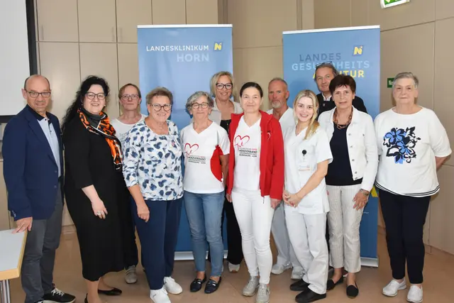 Beim Partnertag im Landesklinikum Horn trafen Vertreter mehrerer Selbsthilfegruppen mit der Klinikumleitung zusammen. | Foto: LK Horn