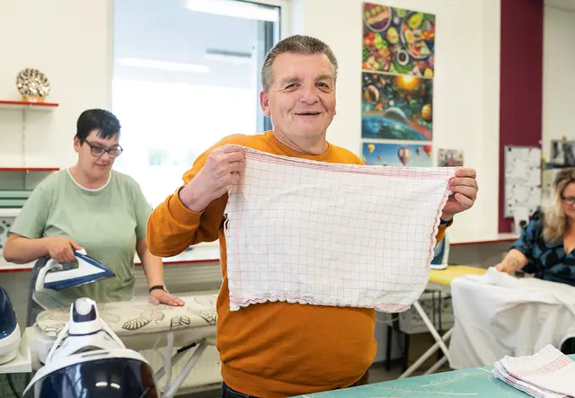 Verschiedene Teilhabemöglichkeiten gibt es bei Arbeit und Beschäftigung Knittelfeld. | Foto: Jugend am Werk Steiermark/Miriam Raneburger
