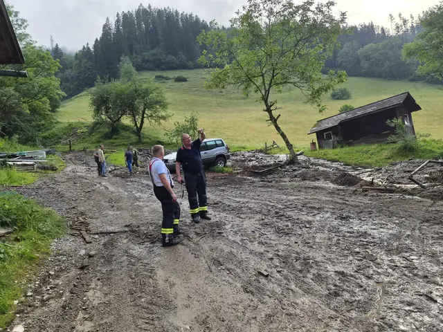 Kurz aber heftig traf das Unwetter am Samstag in Kapfenberg ein. | Foto: Freiwillige Feuerwehr der Stadt Kapfenberg