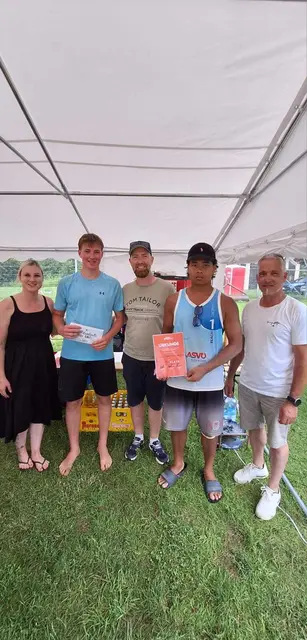 1. Platz "Sučuk Käfer &amp; Jockelndes Kamel"
