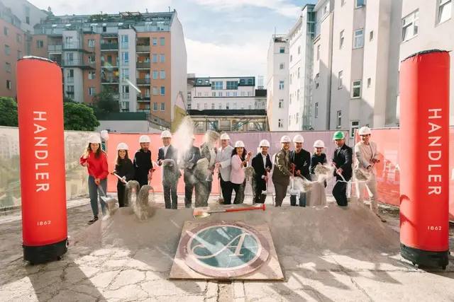 Spatenstich für das Wohnbauprojekt der Amons.  | Foto: Ad Boutique