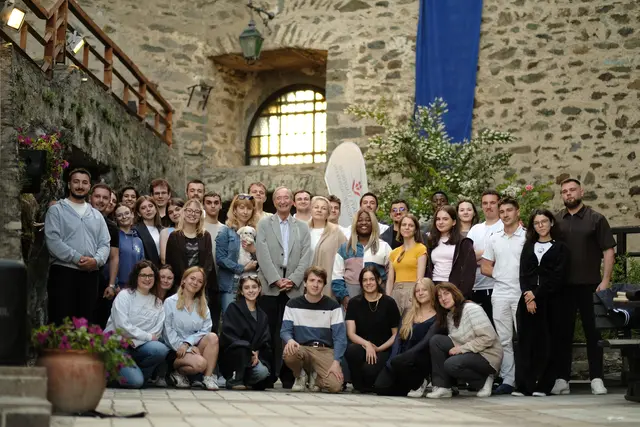 30 junge Menschen aus ganz Europa diskutierten bei den EYFON Peace Days über Frieden, Demokratie und die Zukunft Europas.