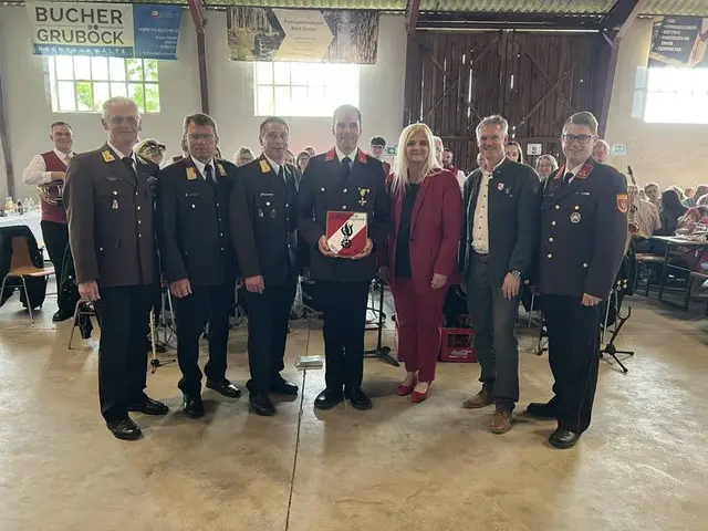 Zum 150-jährigen Jubiläum der Feuerwehr versammelten sich Feuerwehrkameraden, Ehrengäste und Bevölkerung zum 139. Abschnittsfeuerwehrtag mit zahlreichen Ehrungen. | Foto: Feuerwehr
