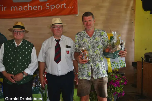 Gewinner vom Schätzspiel war Alfred Schweighofer | Foto: Gerald Dreisiebner