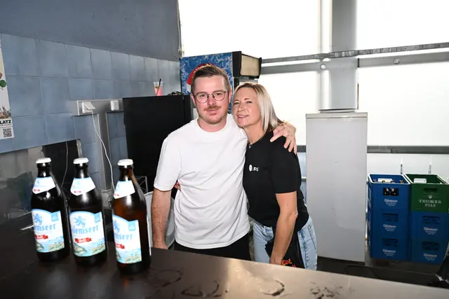 Kompliment an Wirt Michael Happ und alle, die im Einsatz waren, für ein rundum perfektes Public Viewing. | Foto: Hassl