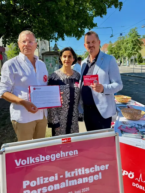 Christian Tschabitscher(SPÖ Döbling Klubobmann Döbling, die stellvertretende Bezirkschefin Mahbooheh Bayat und der Favoritener Bezirkschef Marcus Franz. (v.l.) | Foto: SPÖ19