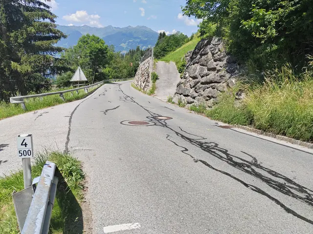 Ein 78-jähriger Radfahrer wurde bei einem Verkehrsunfall in Gerlosberg schwer verletzt. | Foto: ZOOM.TIROL