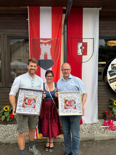 Die Bürgermeister Christoph Wolf (Hornstein) und Erich Stampfer (Gnesau).