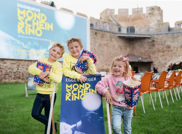 Decke schnappen, Lieblingsmenschen einpacken und Kino unter Sternen genießen. | Foto: Martin Mathes