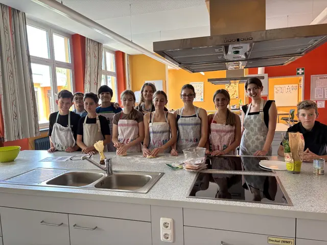 Die Vorbereitungen für eine internationale Pizza liefen in Mooskirchen. | Foto: MeinBezirk/Harald Almer