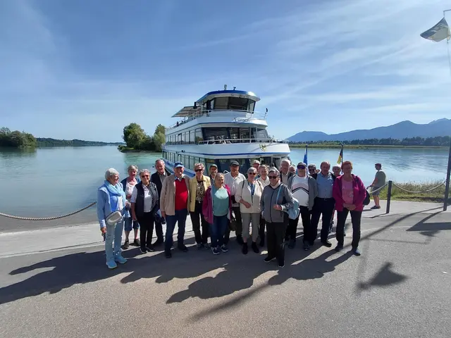 Die Schifffahrt am Forggensee erfreute die Seniorengruppe aus Elbigenalp und Bach. | Foto: Siegele